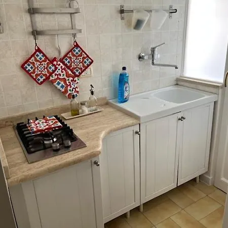 Le Comari Salentine Couette-café 3*