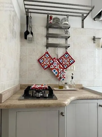 Le Comari Salentine 3* לצ'ה